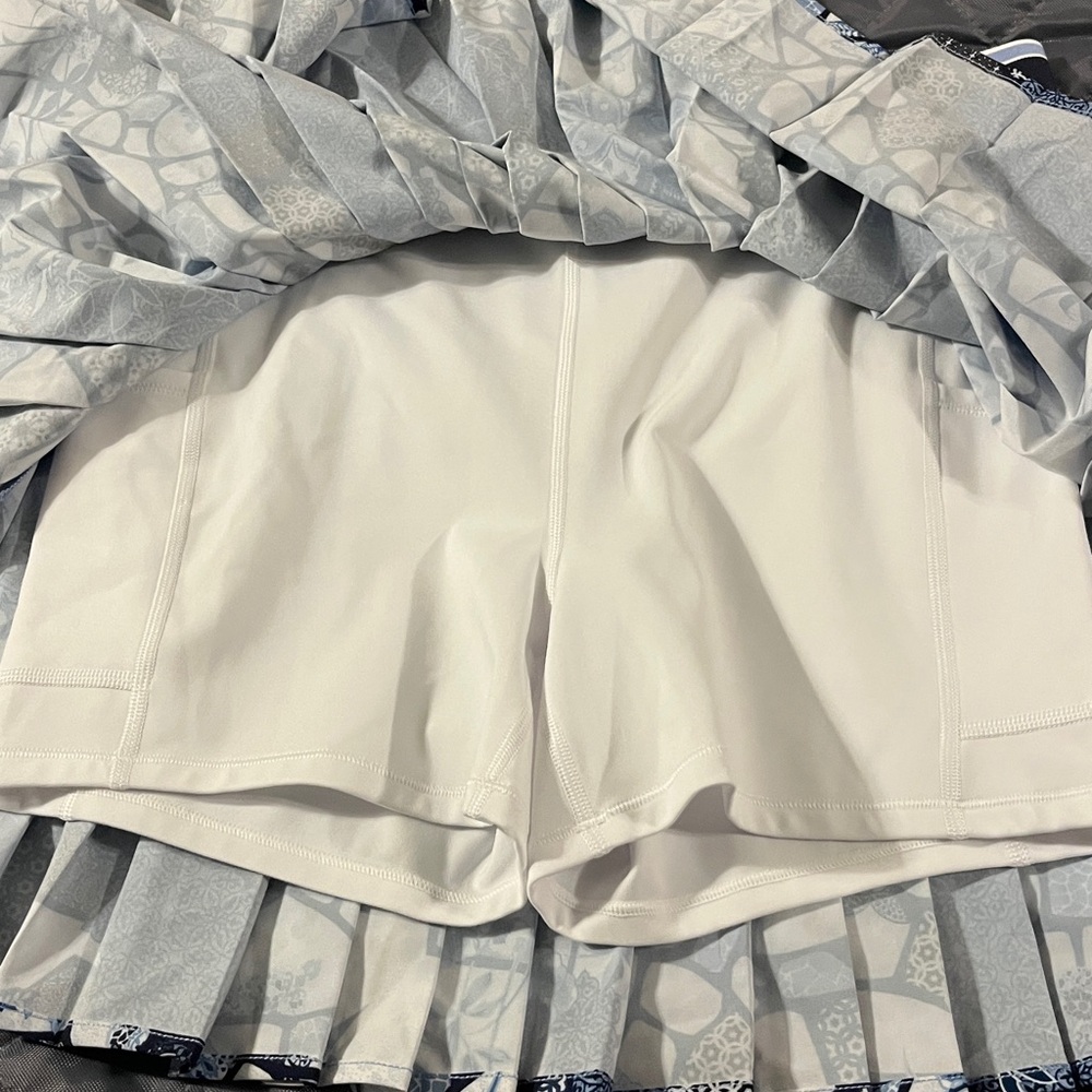 New Johnny Was Bee Active Pleated Tennis Skort Skirt Active Blue Moonlight Glass - Picture 10 of 14